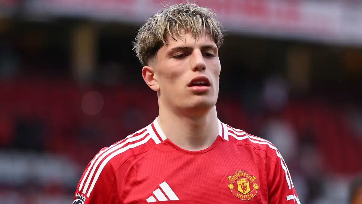 真要走人了? 加纳乔女友晒图:最后一场比赛