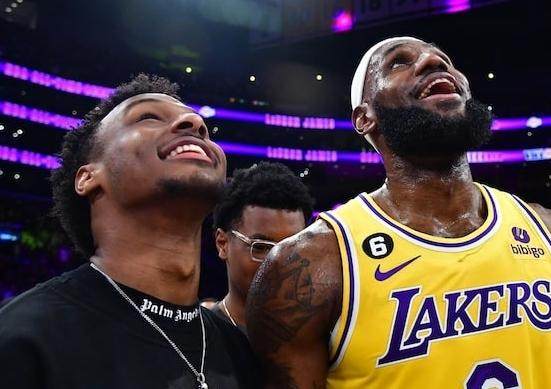 官方网站-湖人55号签不稳?截胡詹姆斯父子76人显黑马姿态