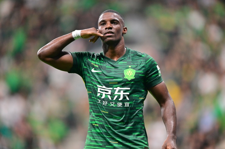 APP下载-国安8月最佳球员候选：法比奥、林良铭、柏杨、古加